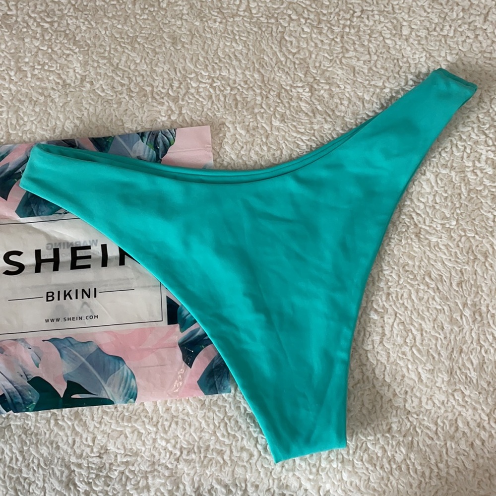 Shein bikini - Picture 4 of 4